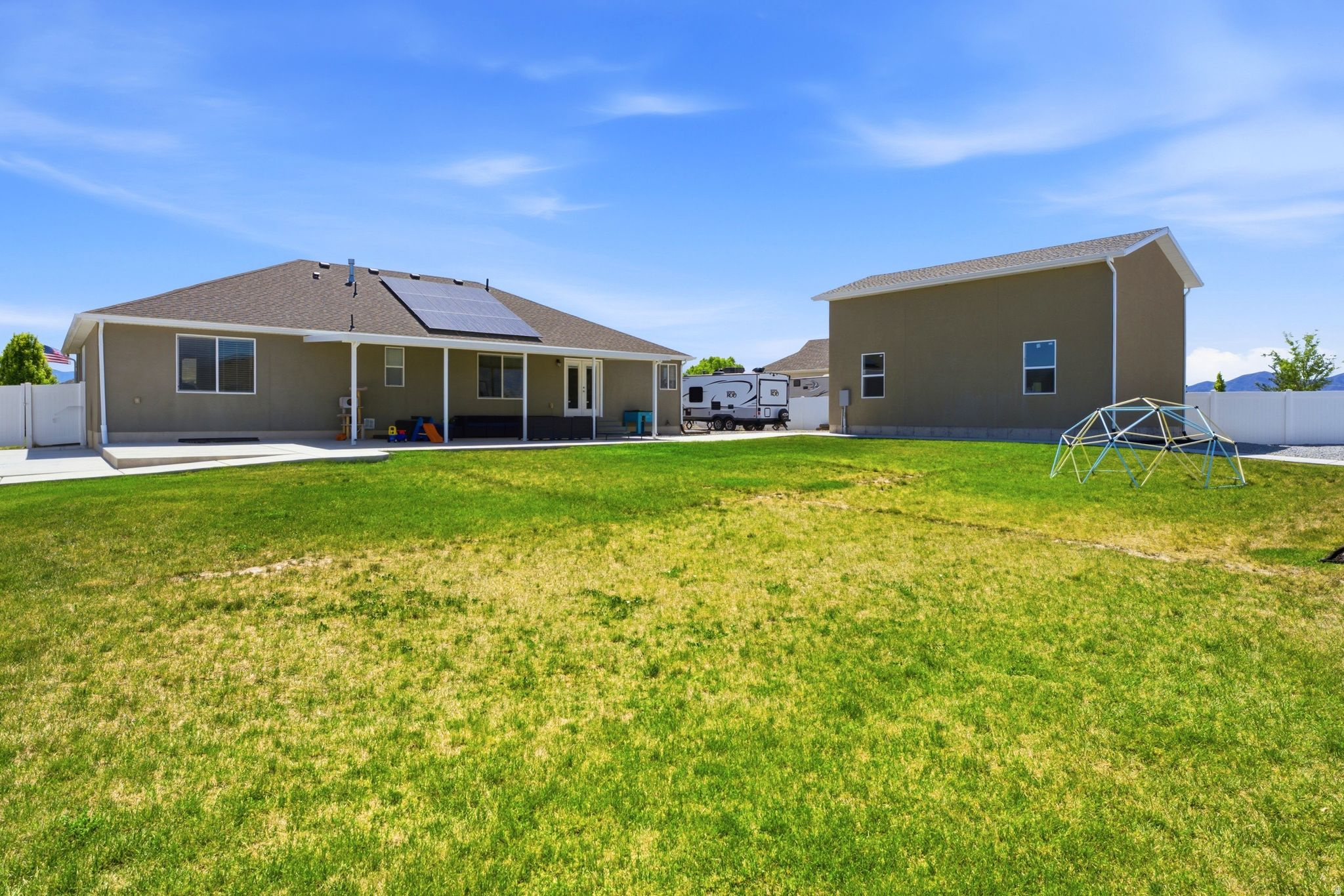 main property photo 61