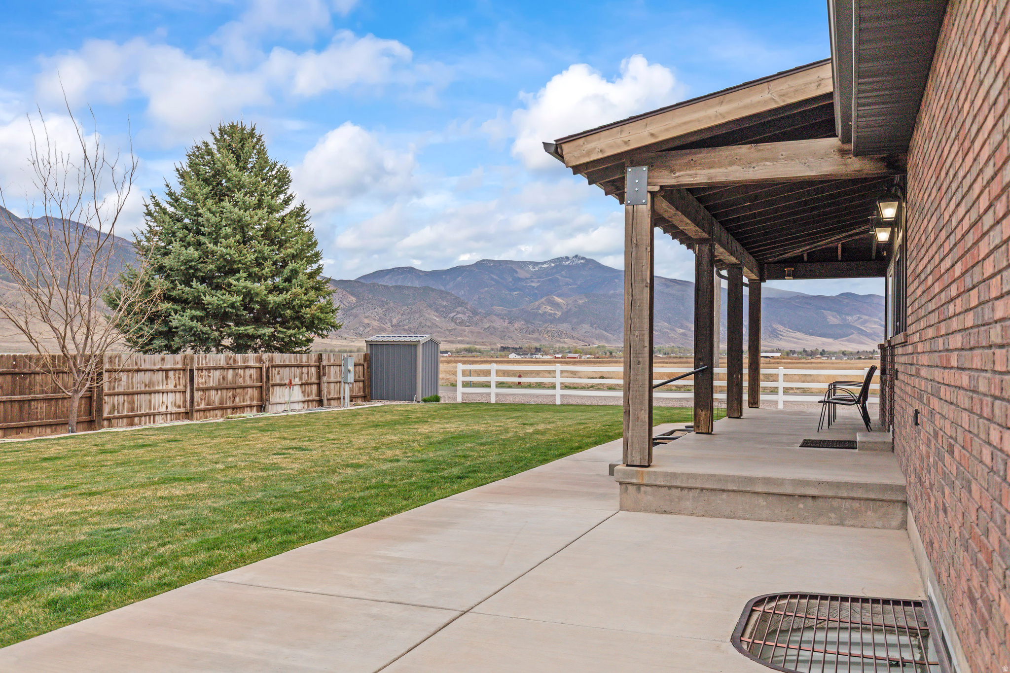 main property photo 20