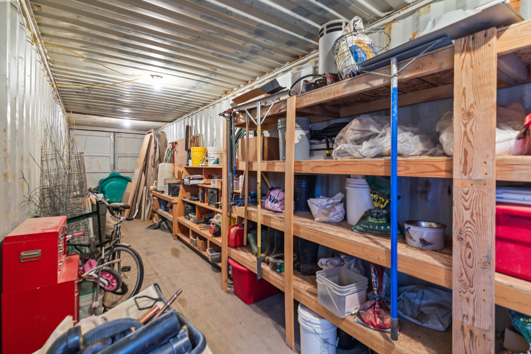 main property photo 33