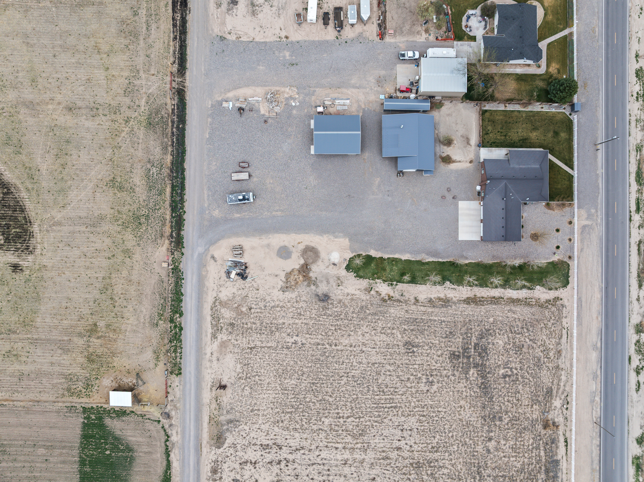 main property photo 5