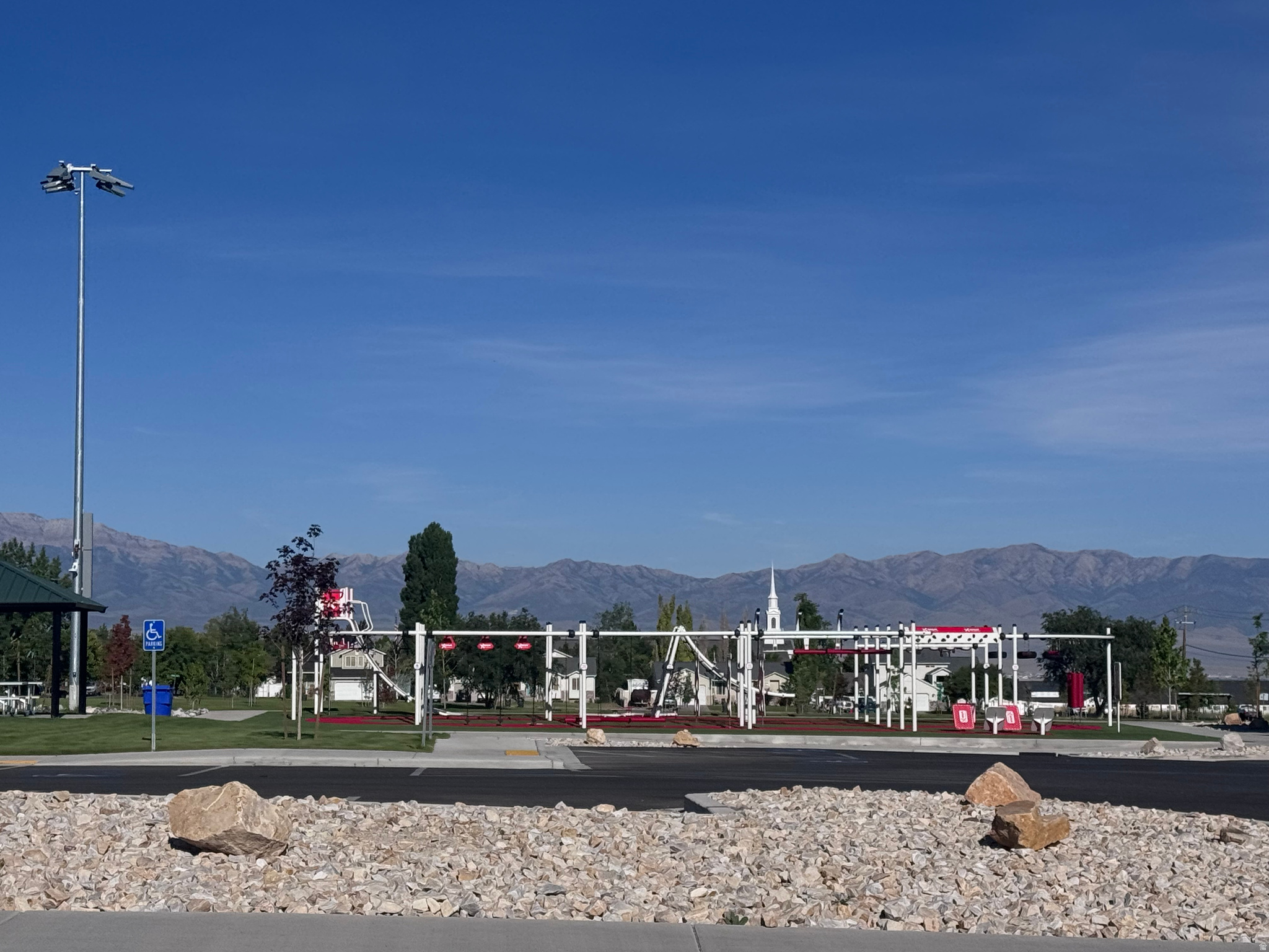 main property photo 33