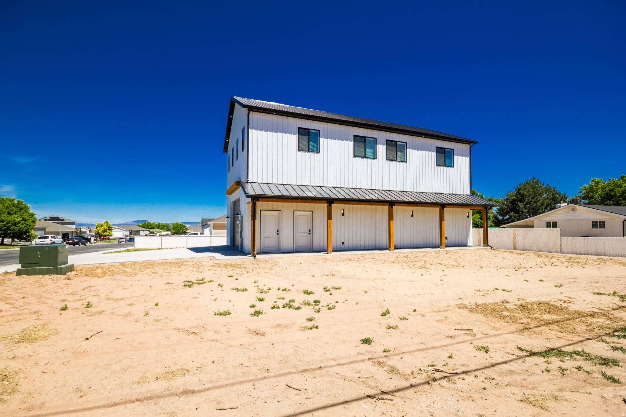 main property photo 26