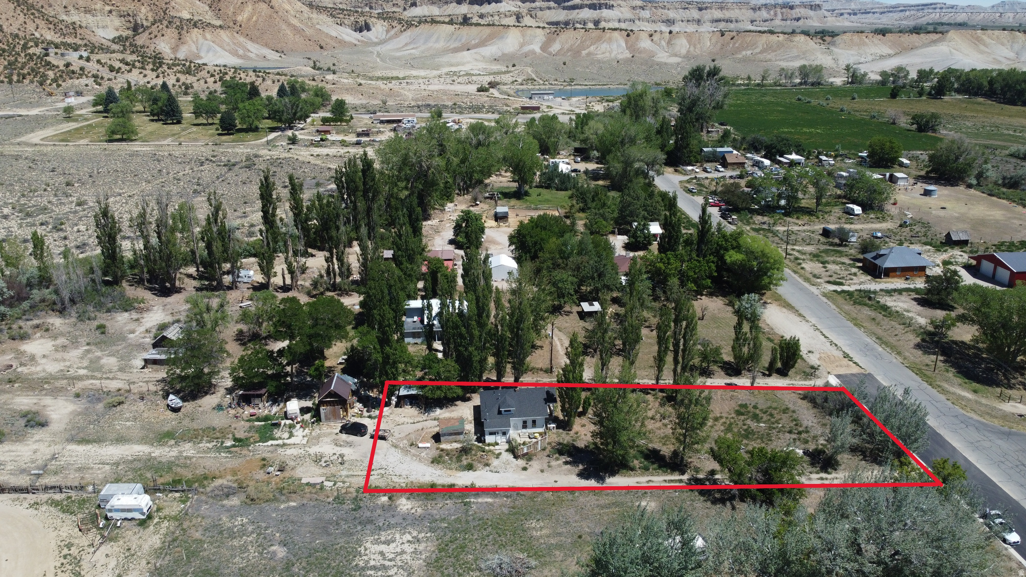 main property photo 30