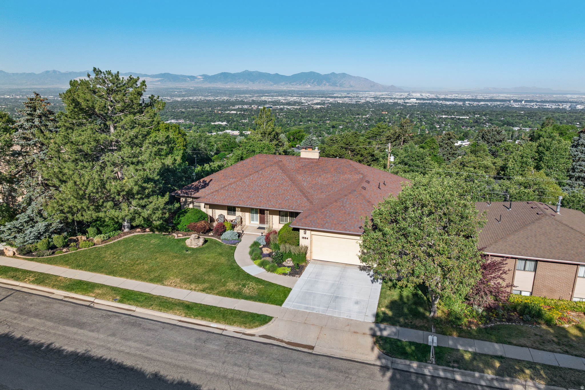 main property photo 54