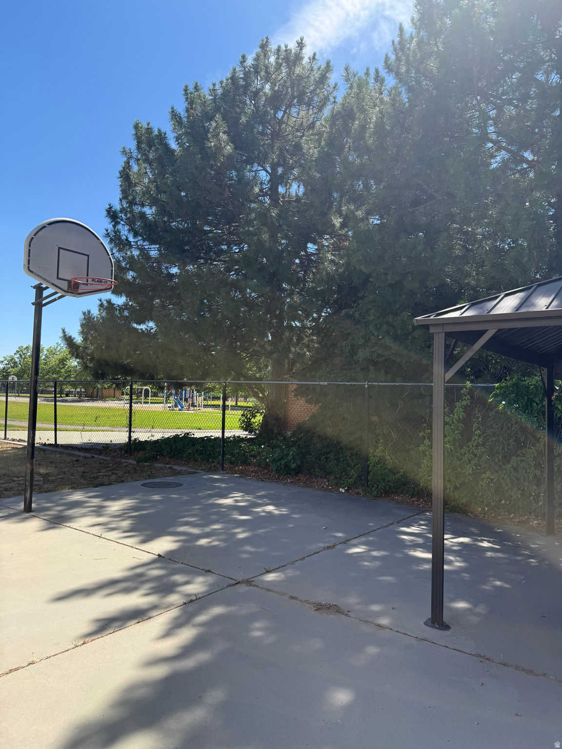 main property photo 41