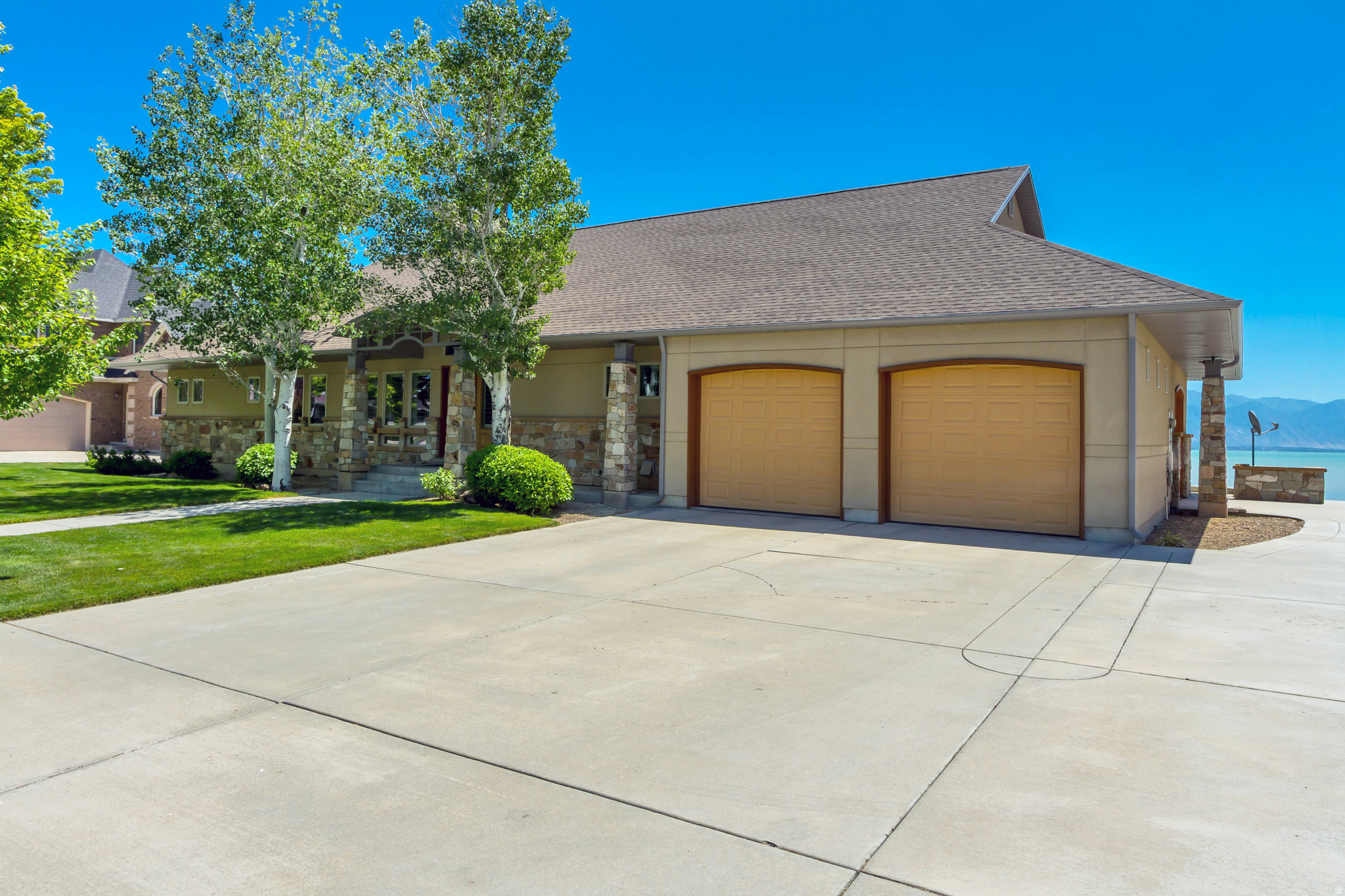 main property photo 68