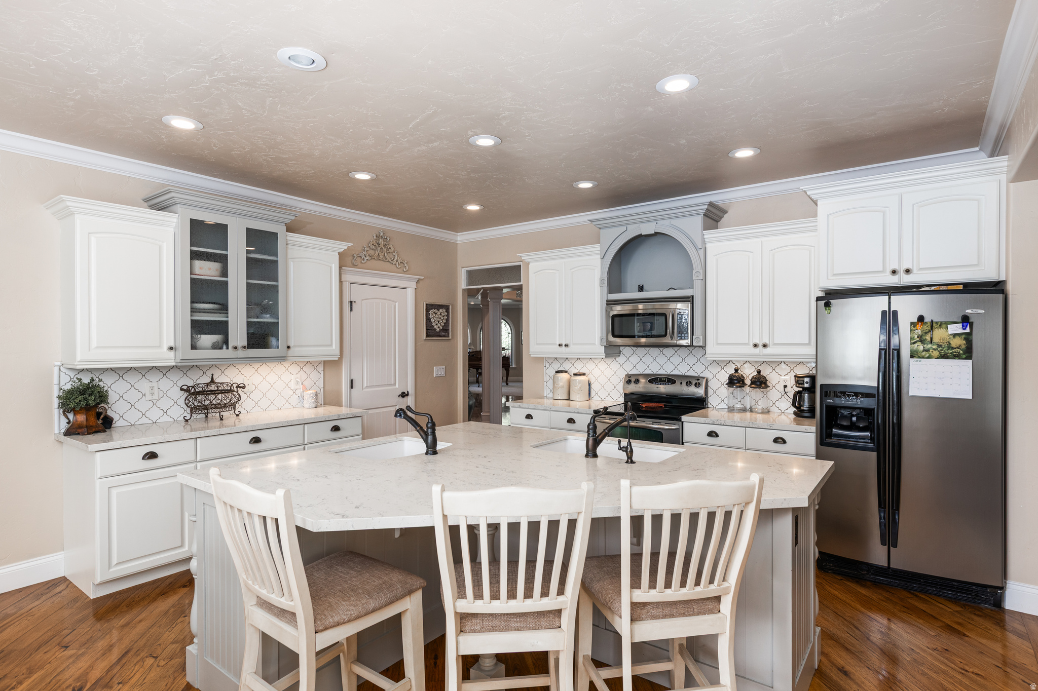 main property photo 17