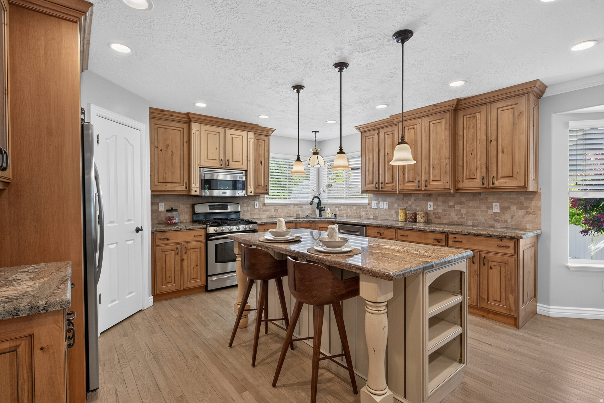 main property photo 15