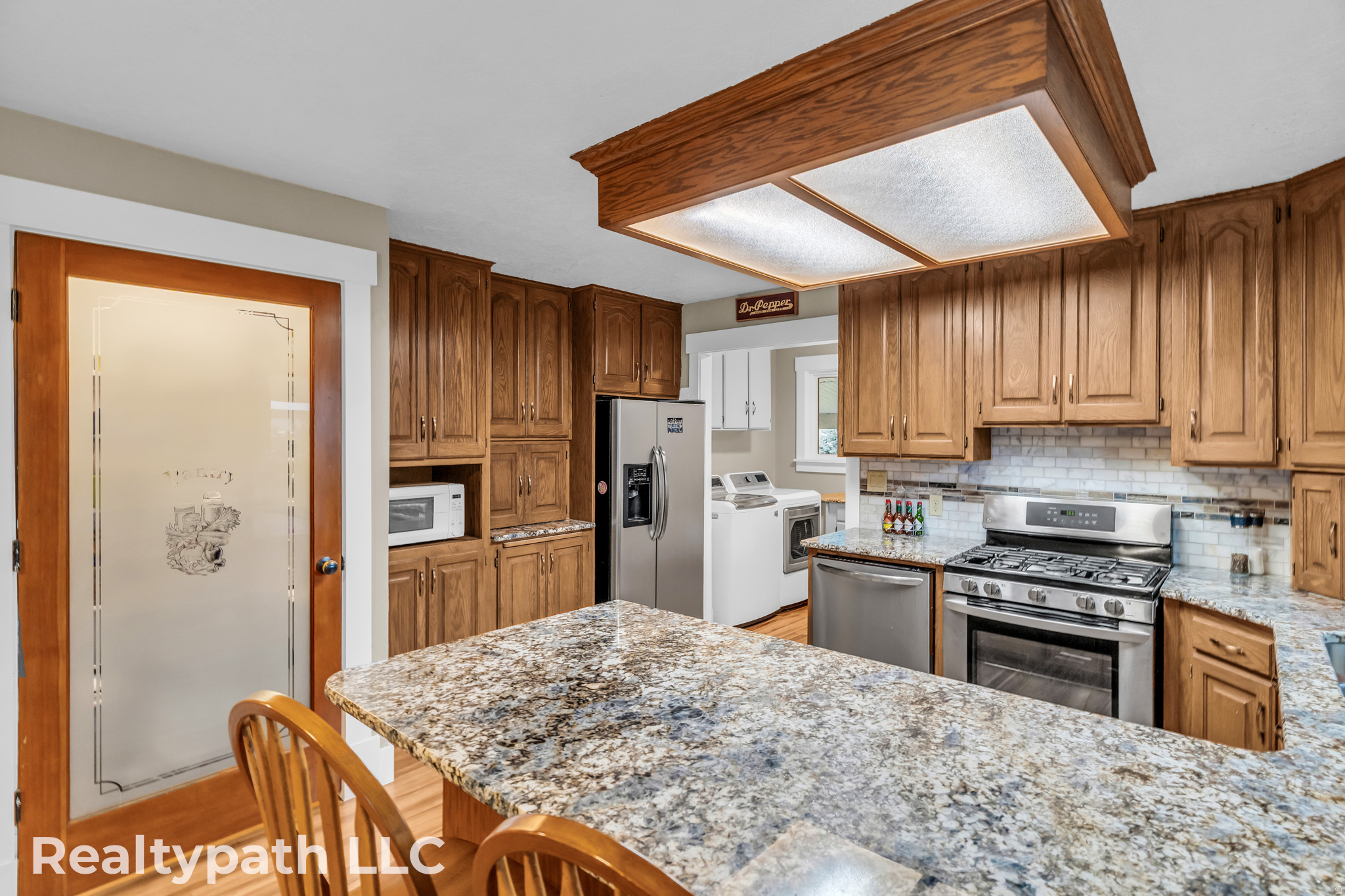 main property photo 20