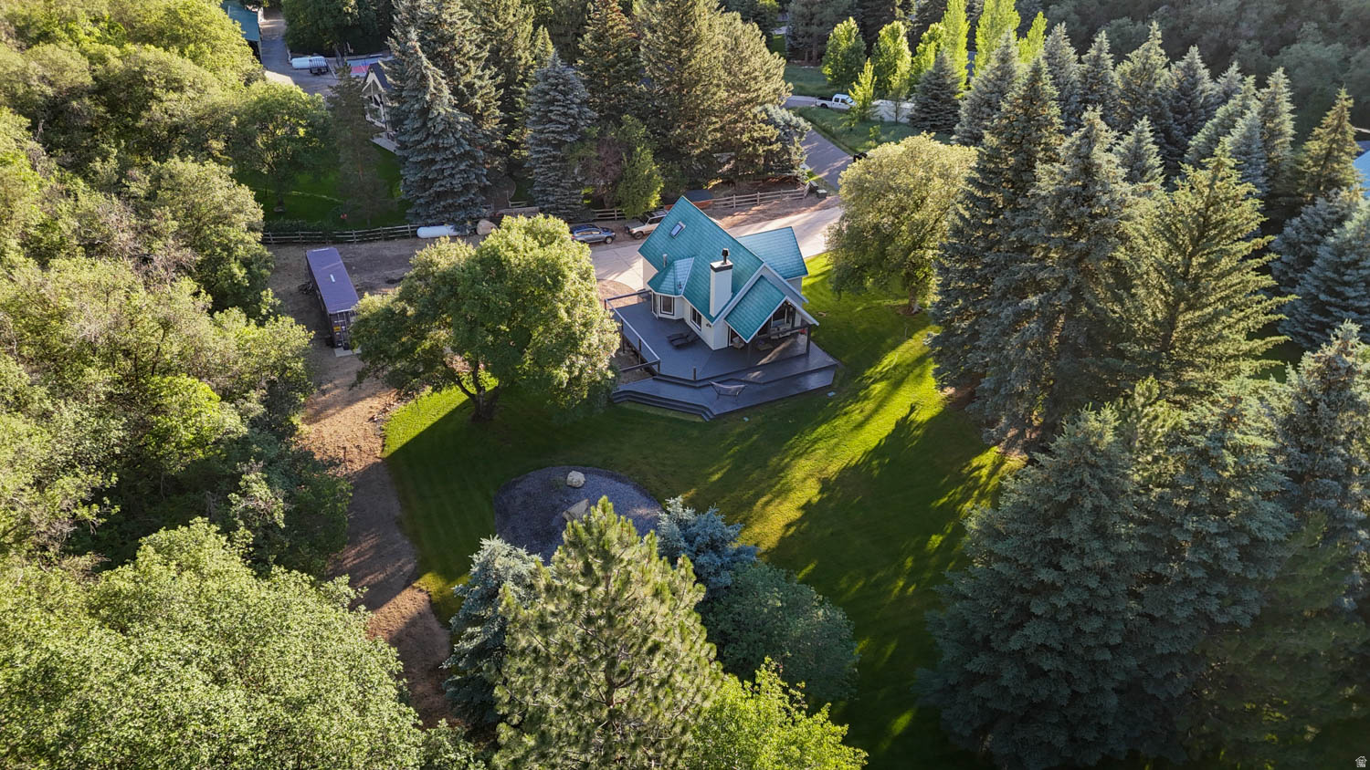main property photo 13