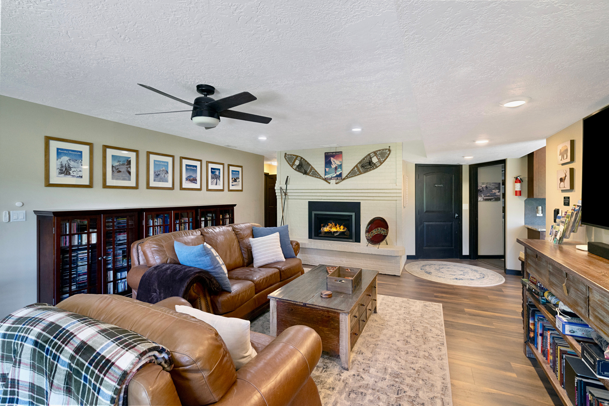 main property photo 94