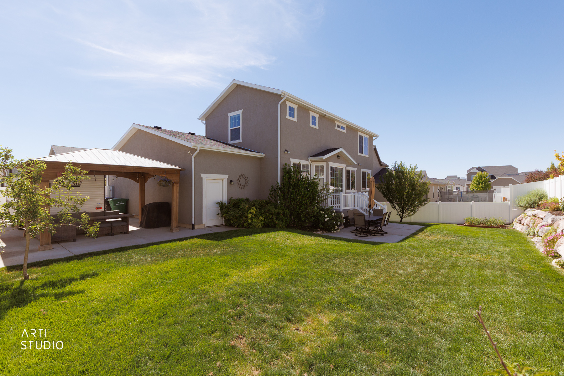 main property photo 29