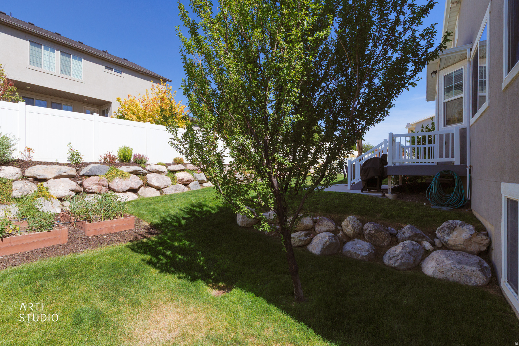 main property photo 31