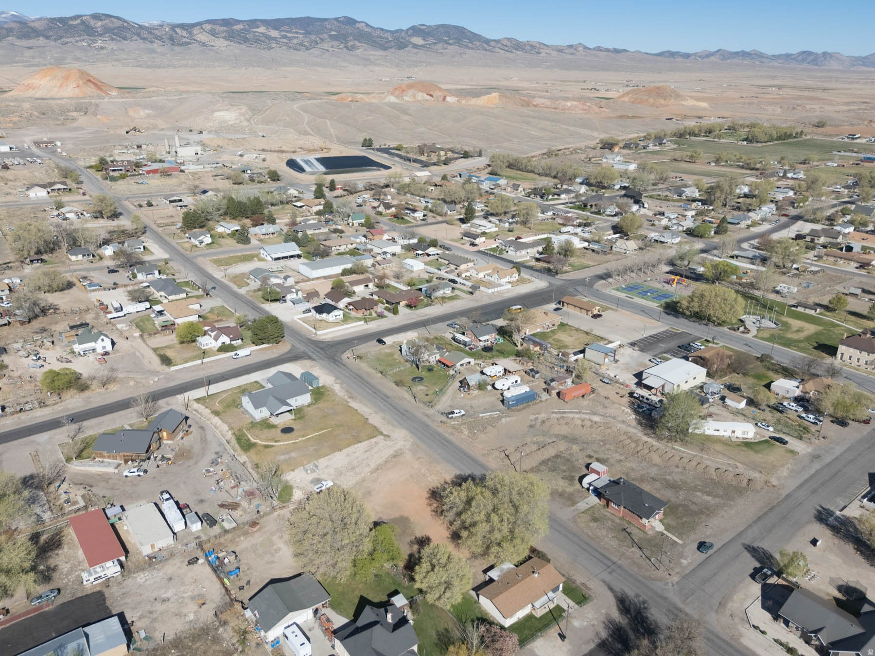 main property photo 14