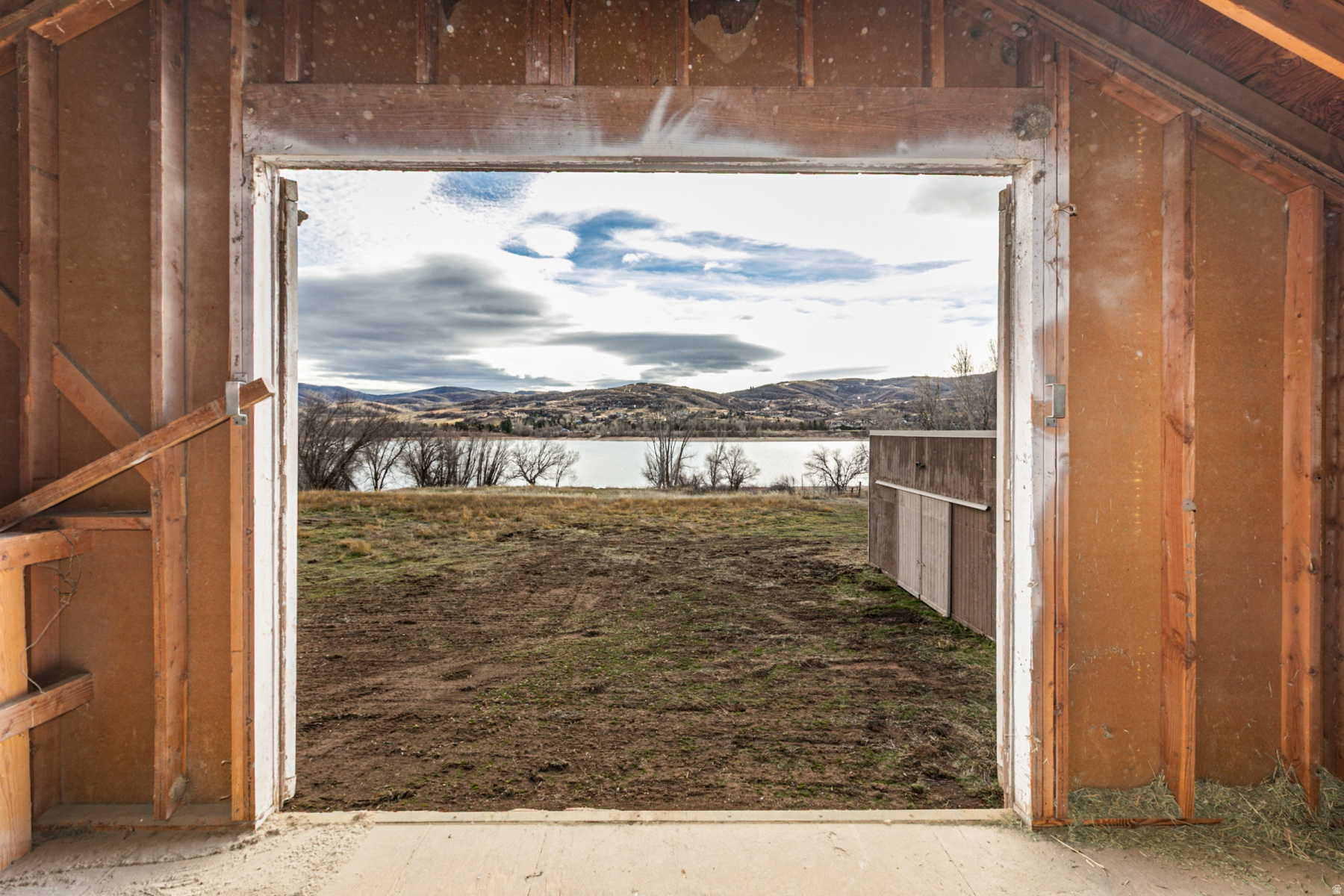 main property photo 70