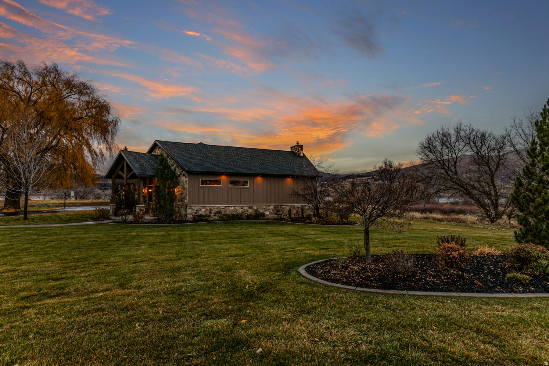main property photo 94