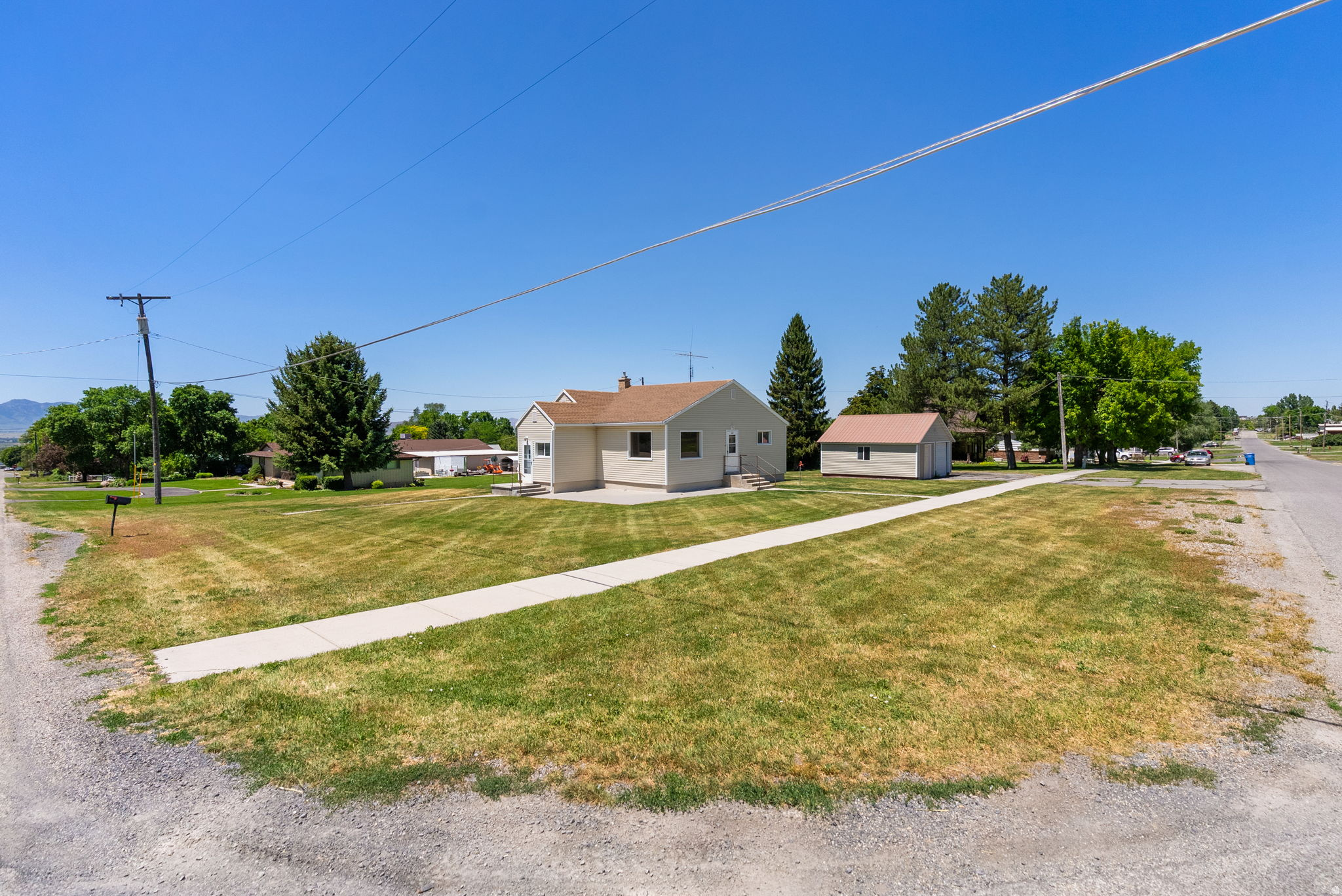 main property photo 21