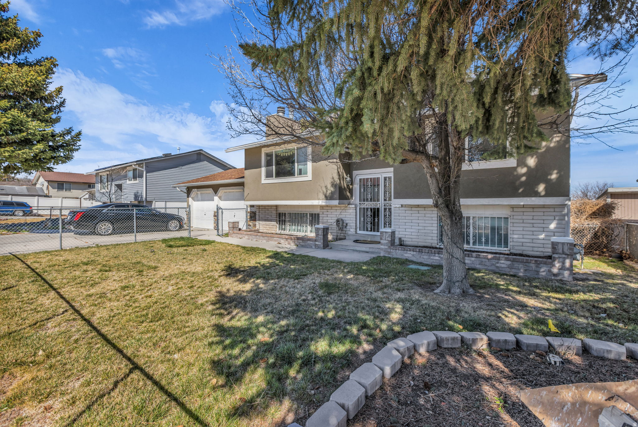 main property photo 26