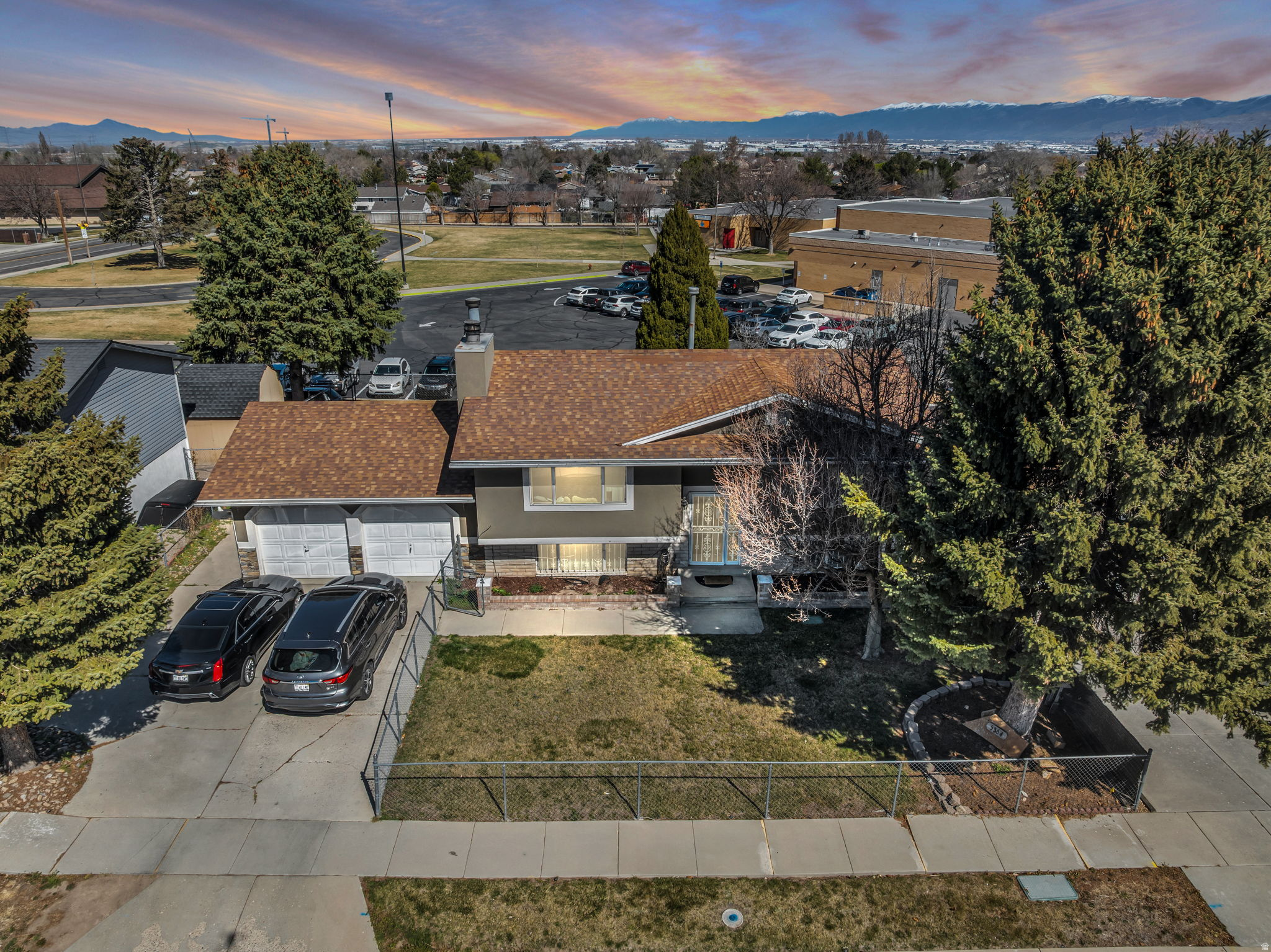 main property photo 41