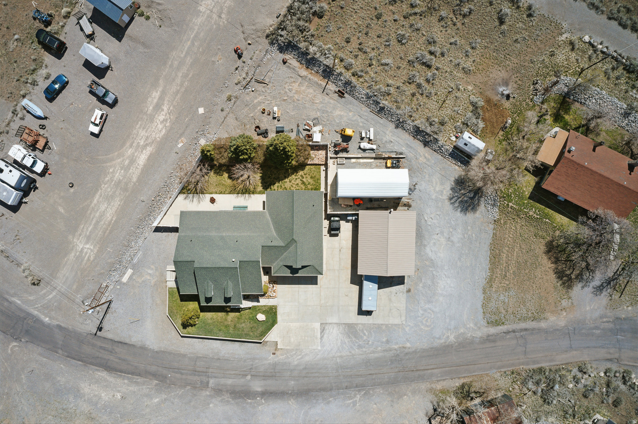 main property photo 31
