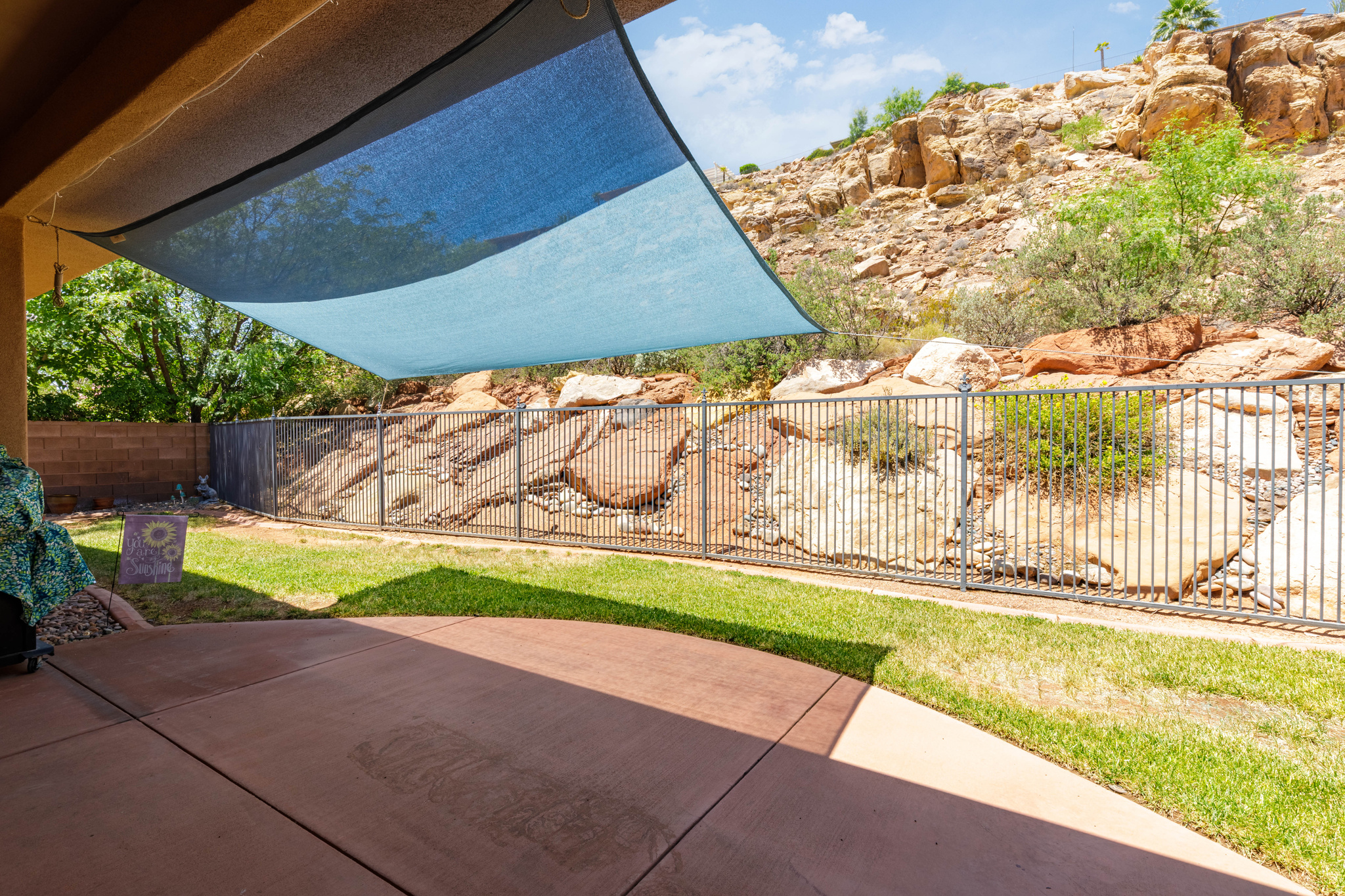 main property photo 23