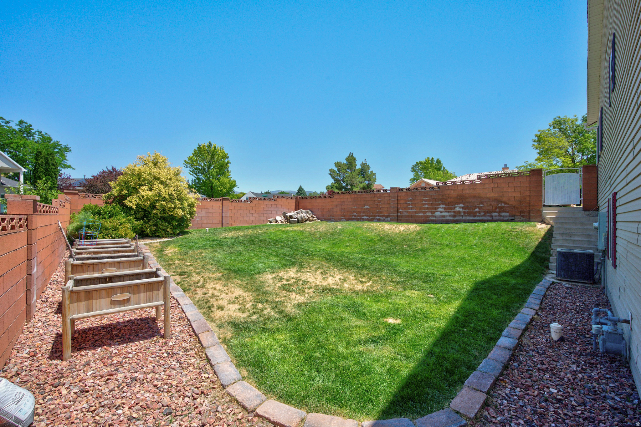 main property photo 59