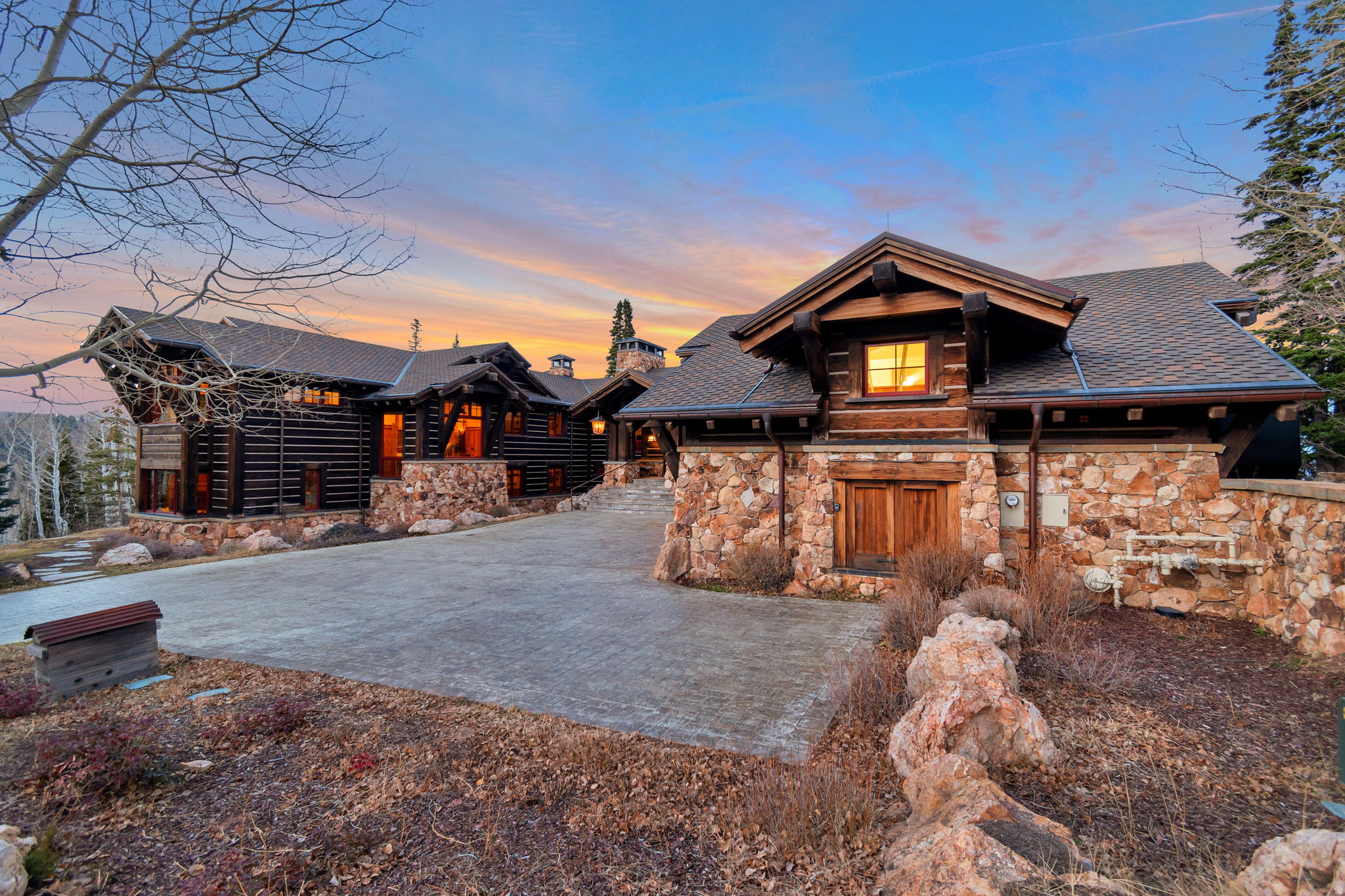 main property photo 45