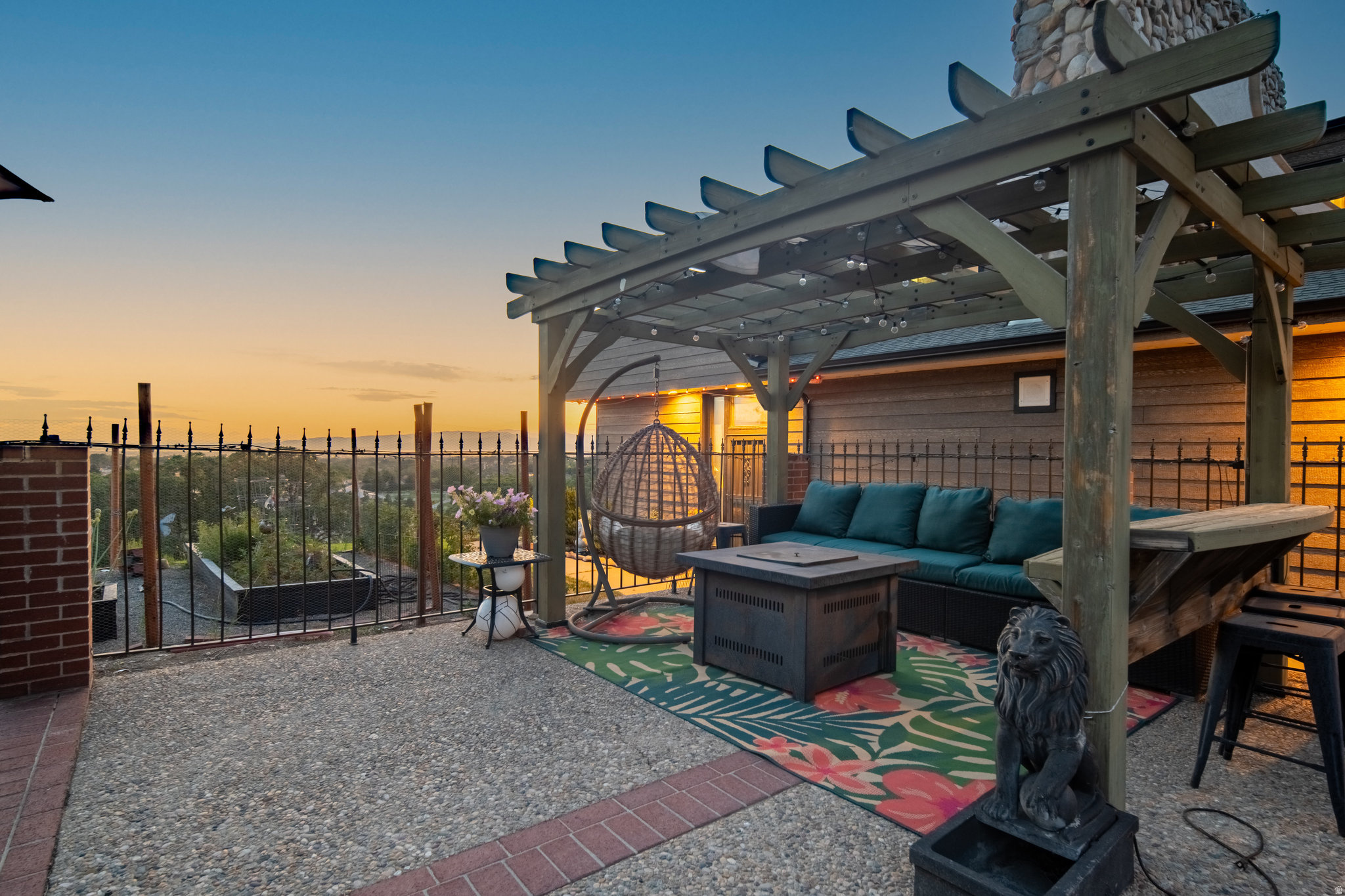 main property photo 94