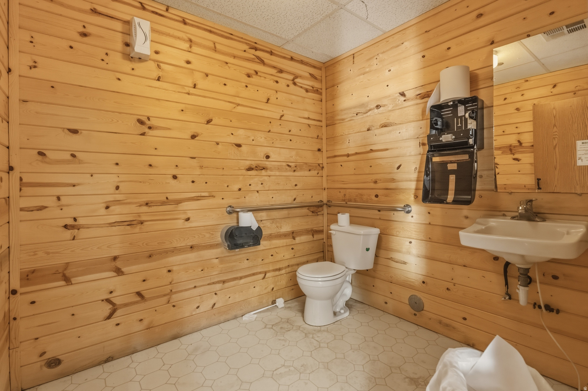 main property photo 86