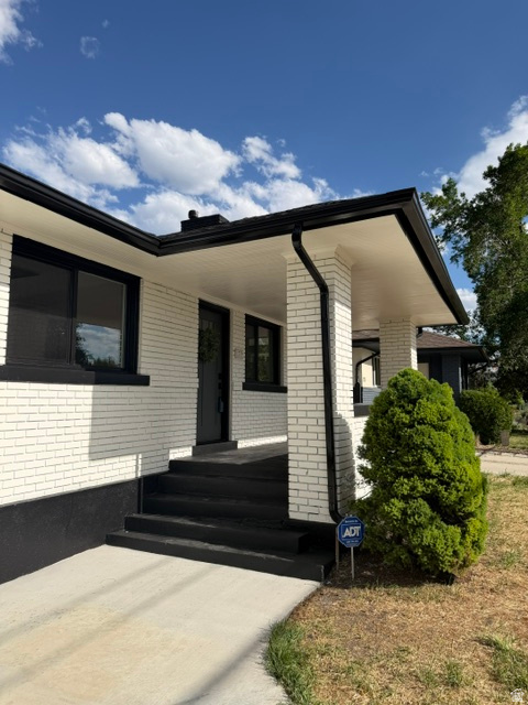 main property photo 27