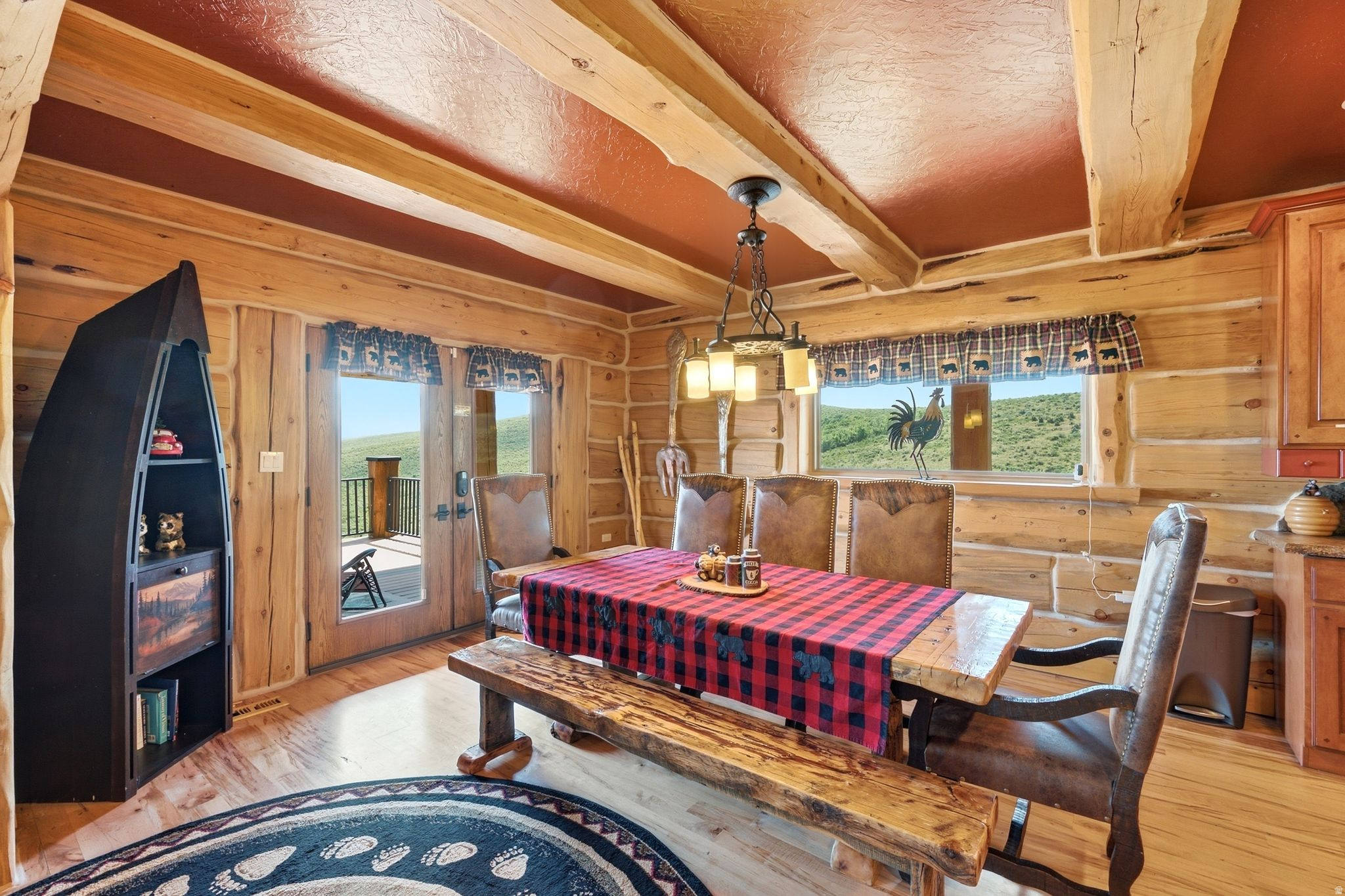 main property photo 7