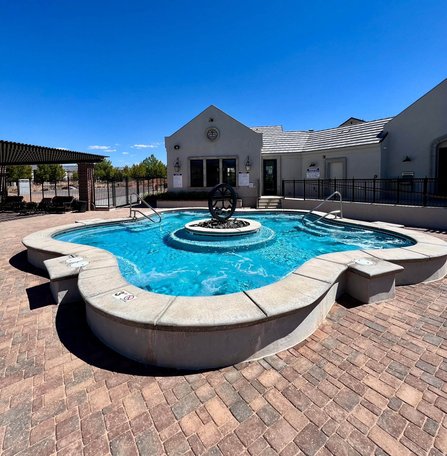 main property photo 46