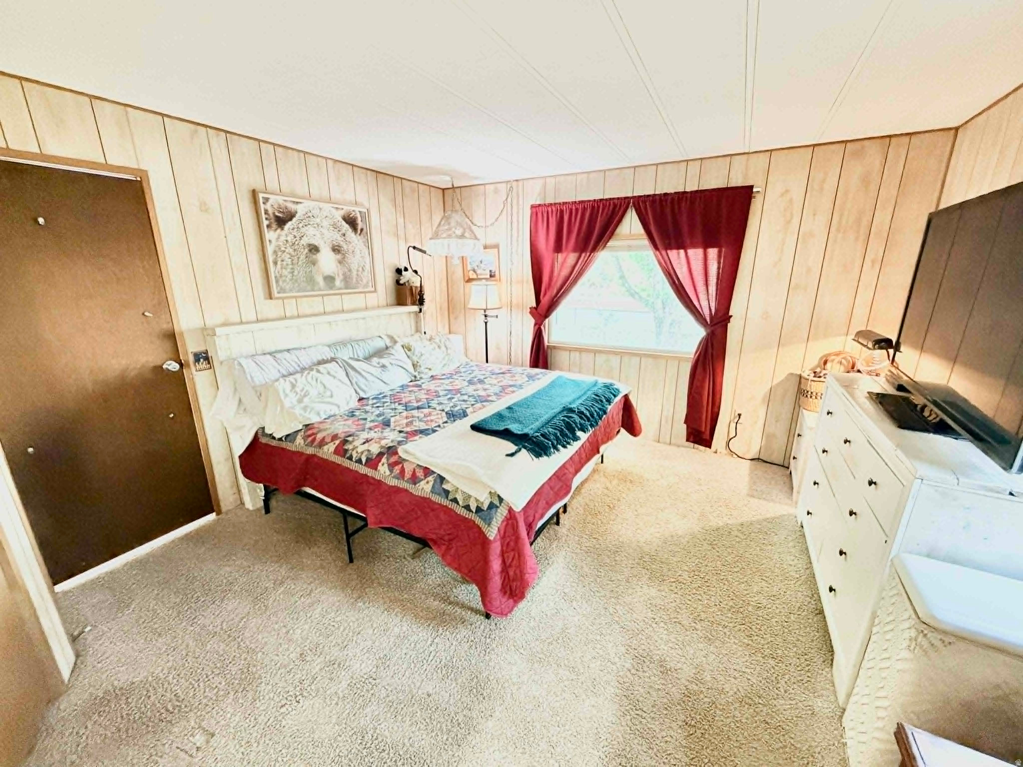main property photo 16