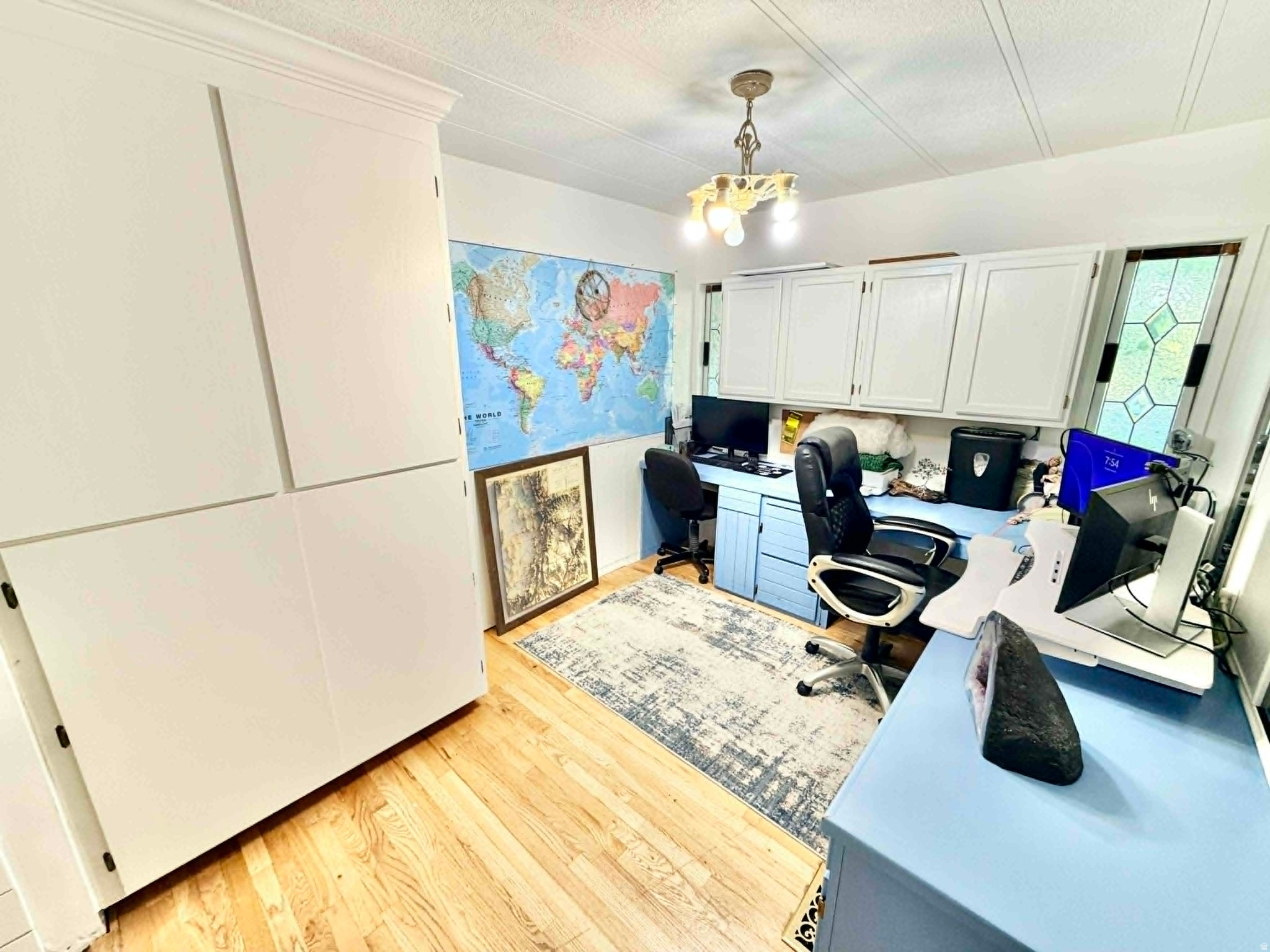 main property photo 28