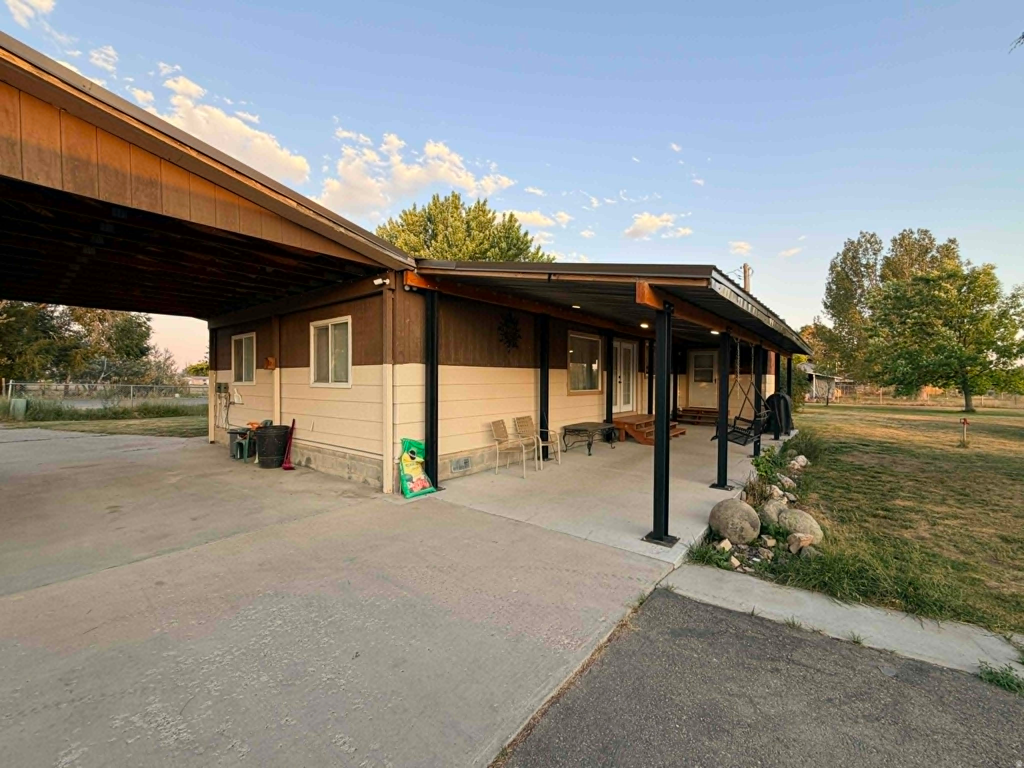 main property photo 4