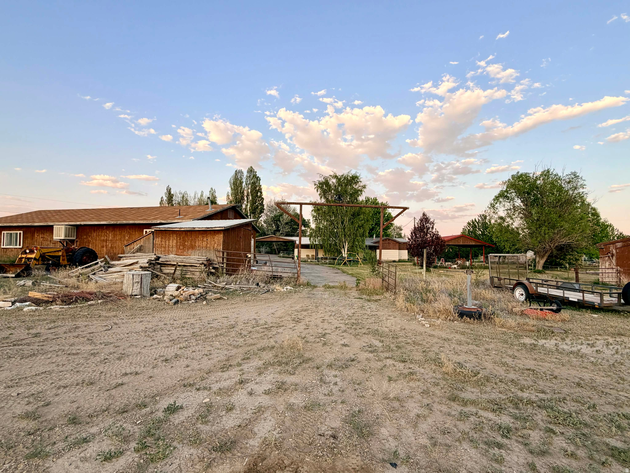 main property photo 45