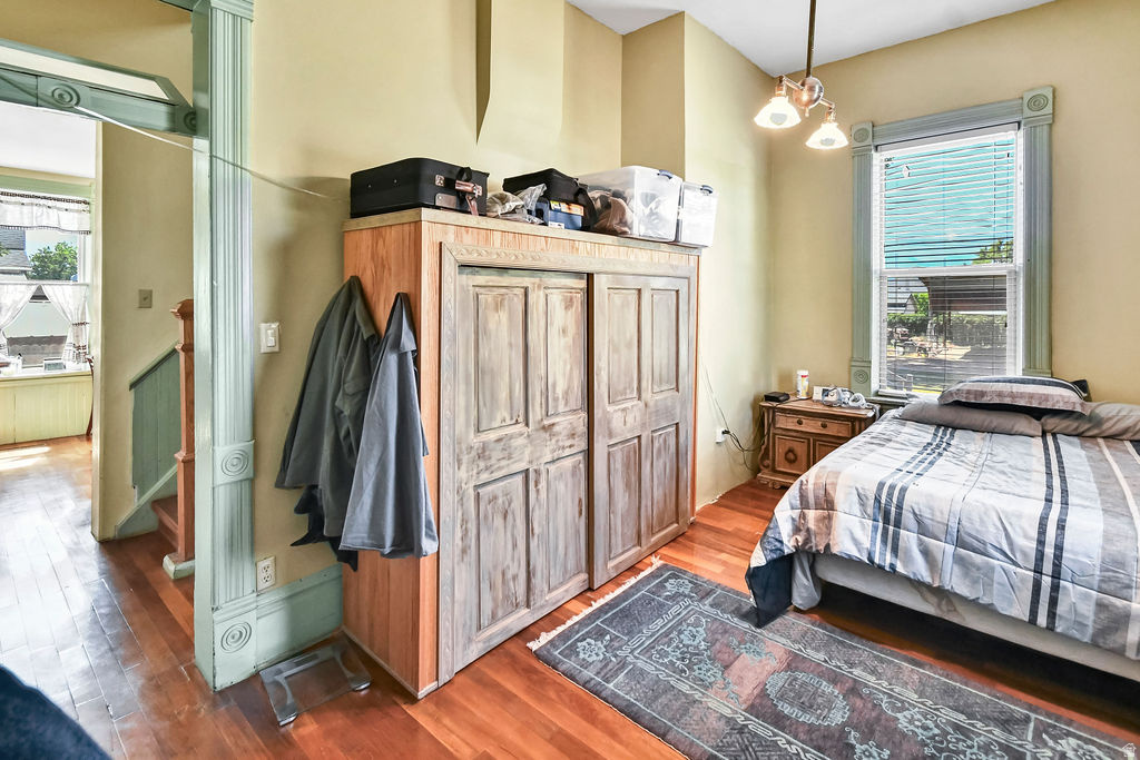 main property photo 12