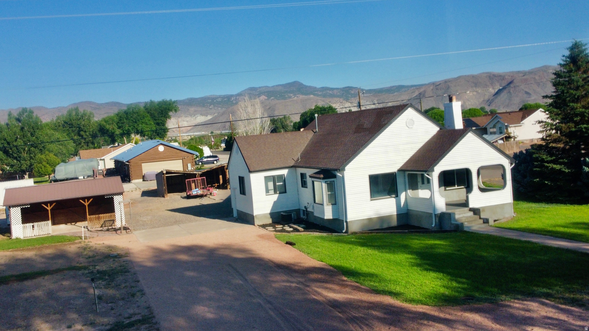 main property photo 34