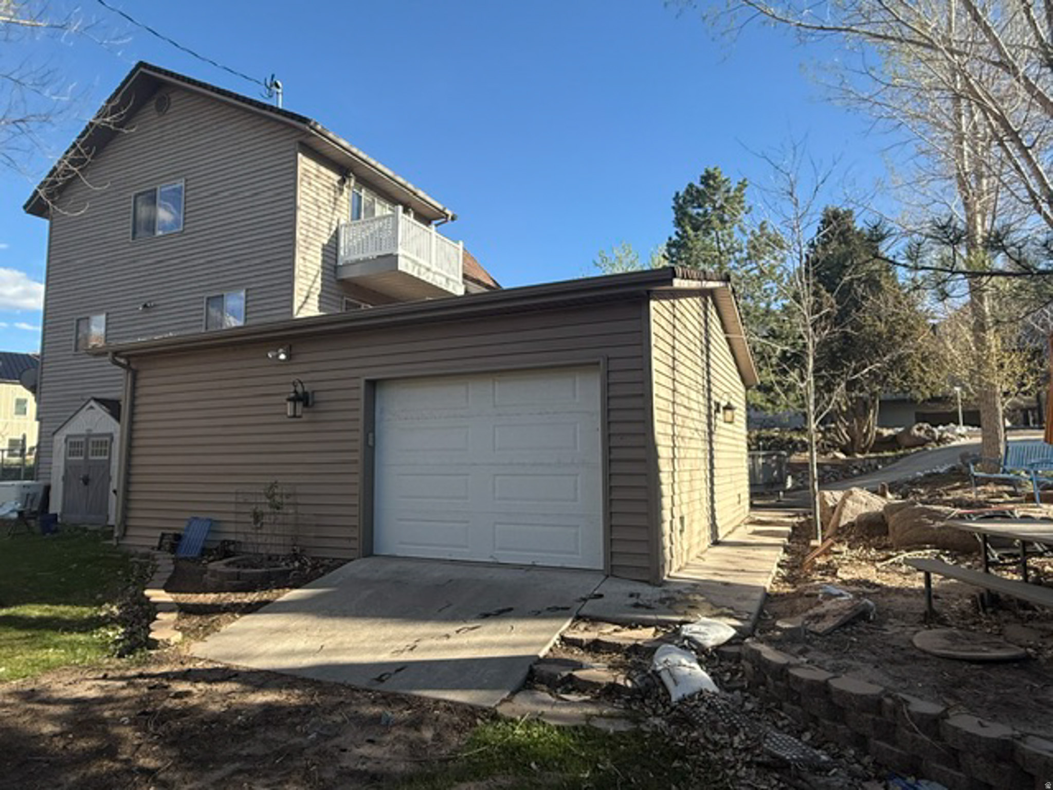 main property photo 48