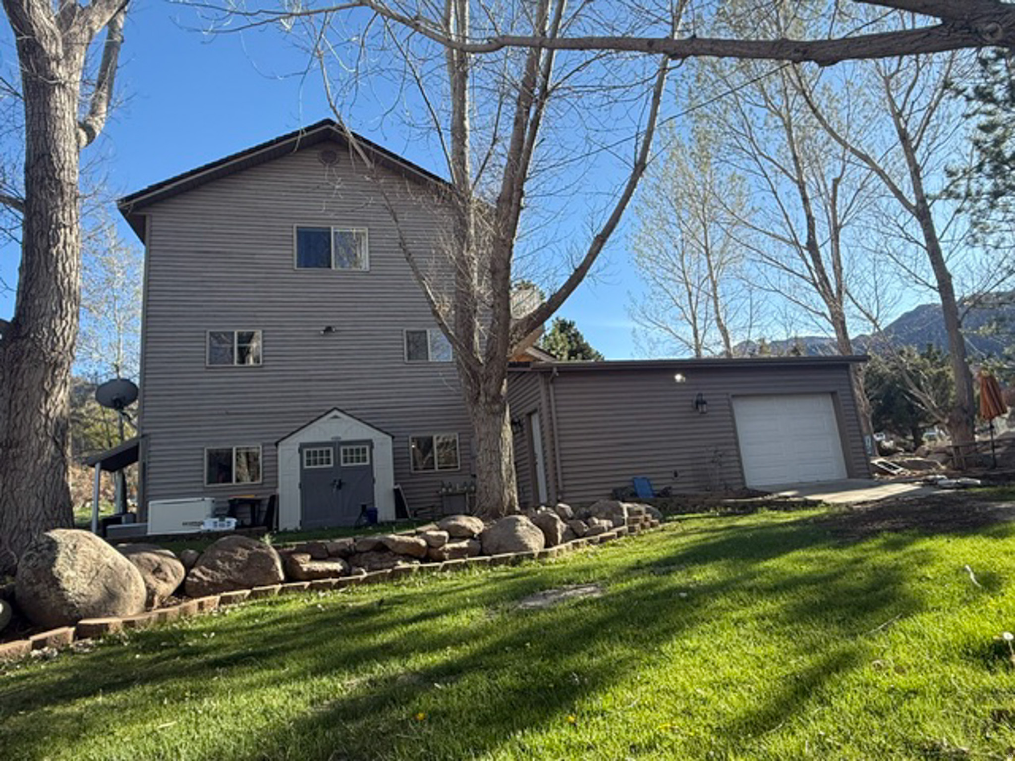 main property photo 50
