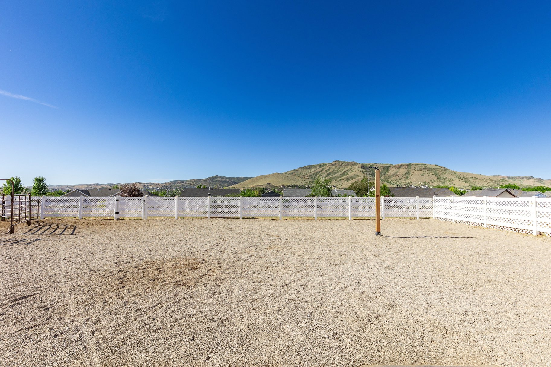 main property photo 68
