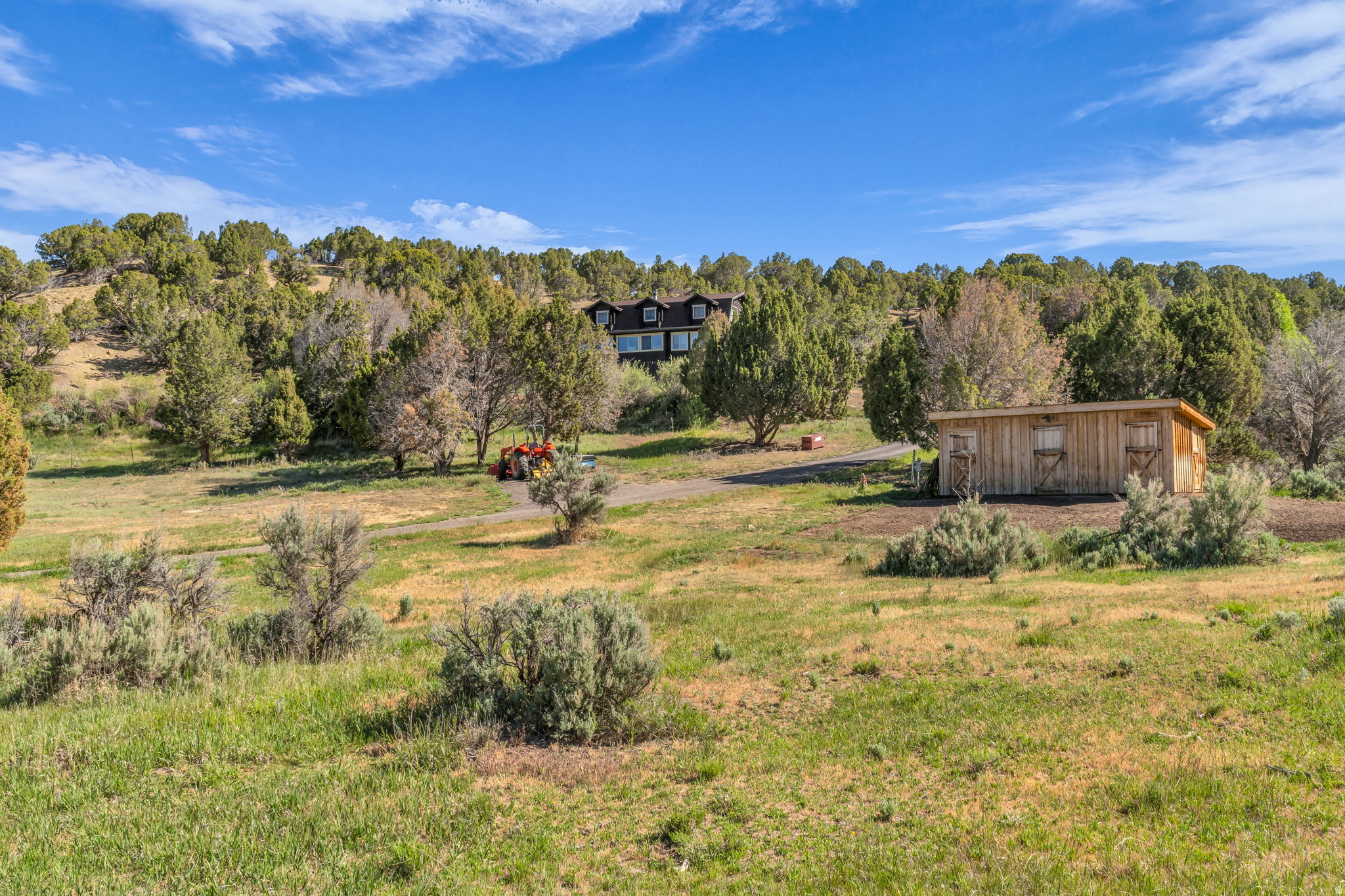 main property photo 29