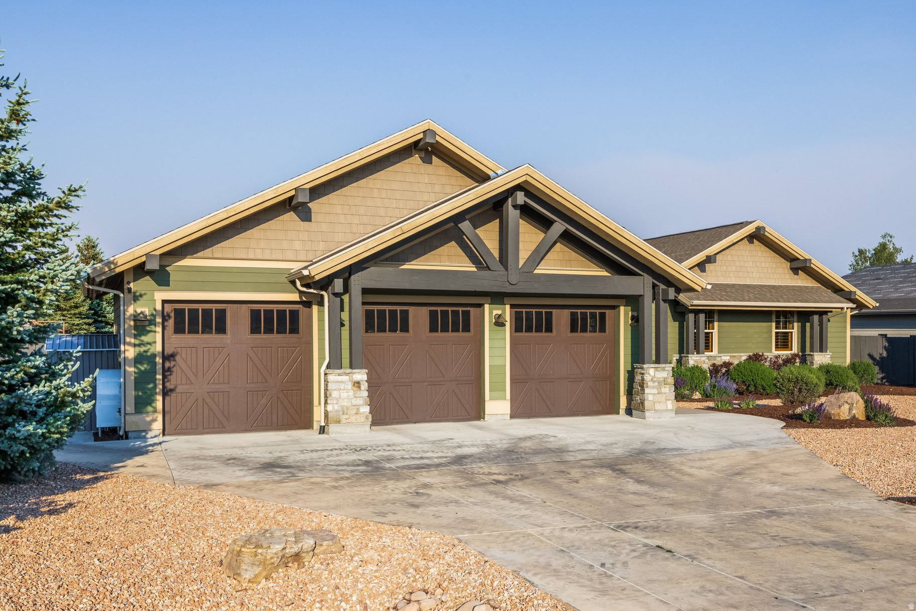 main property photo 54