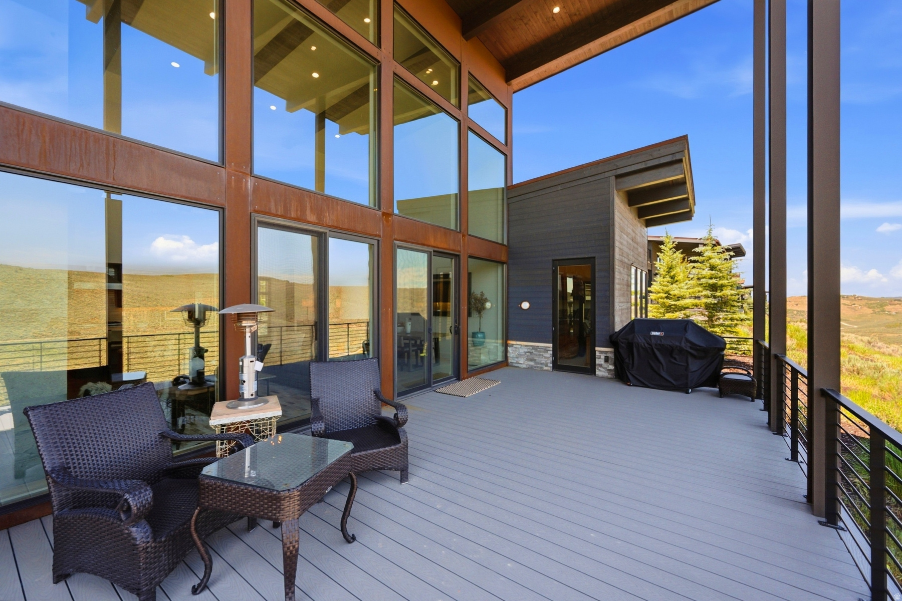main property photo 47