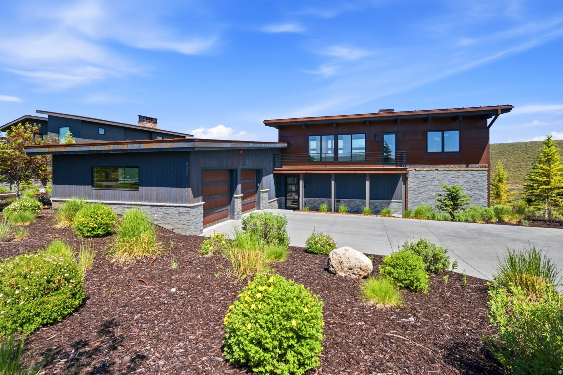 main property photo 49