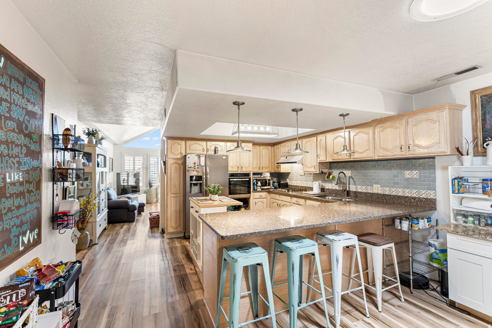 main property photo 8