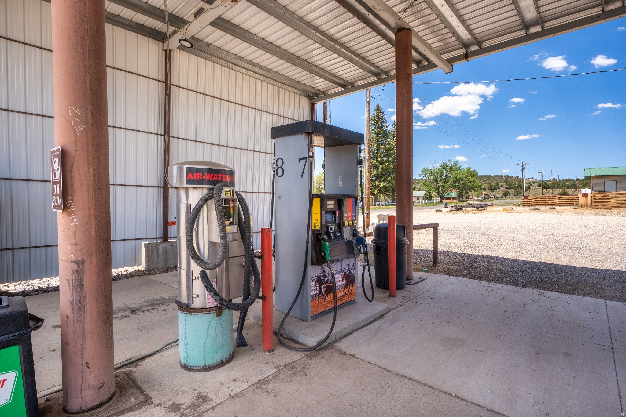 main property photo 35