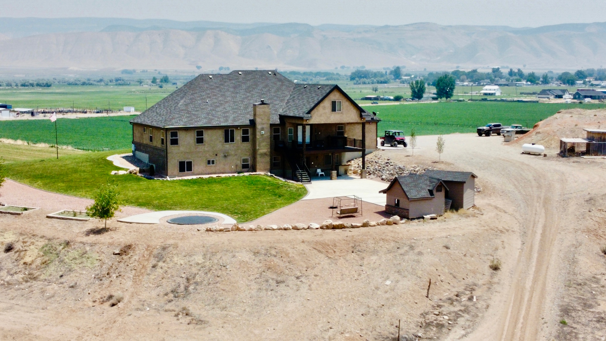 main property photo 8