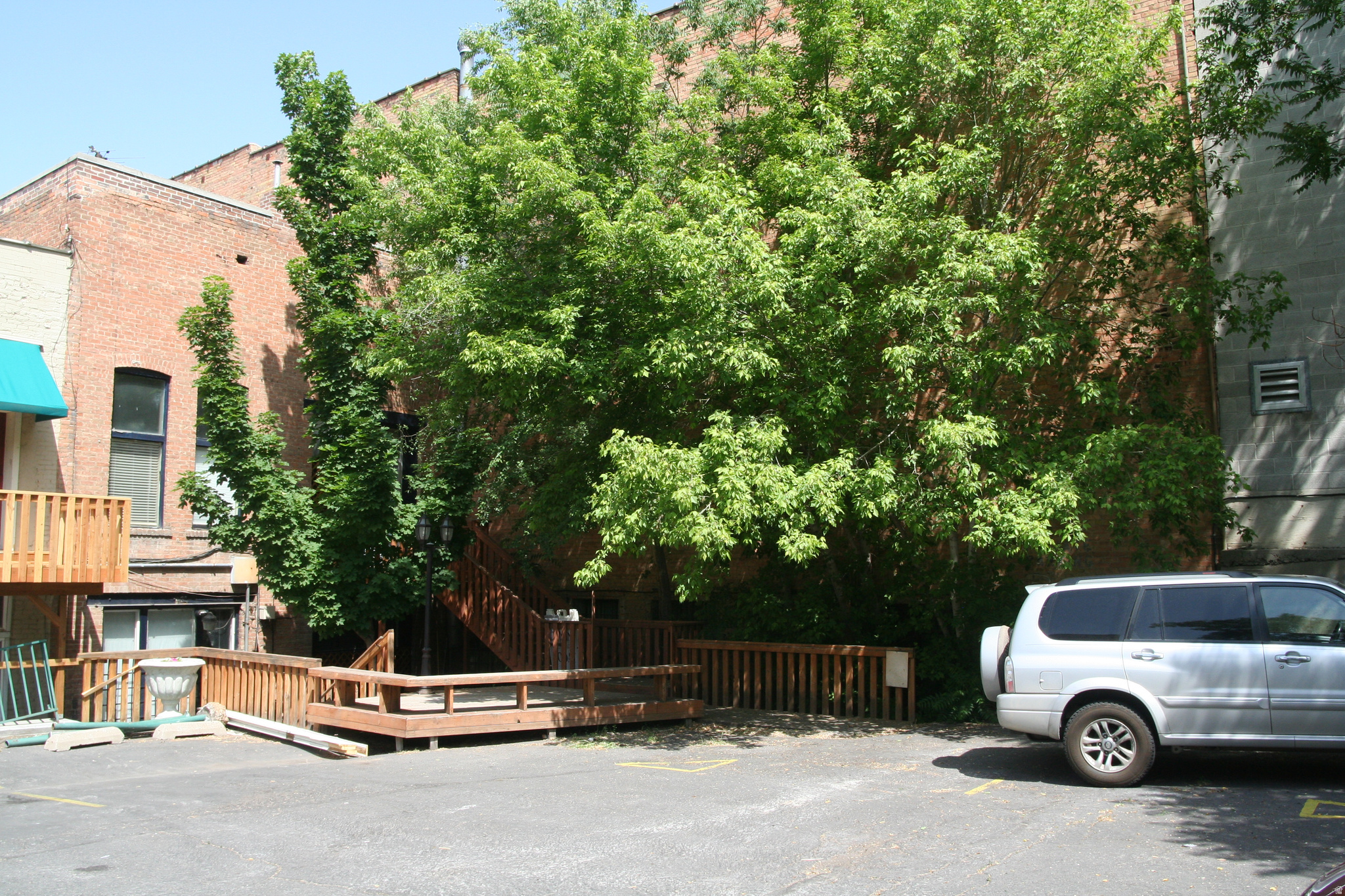 main property photo 3