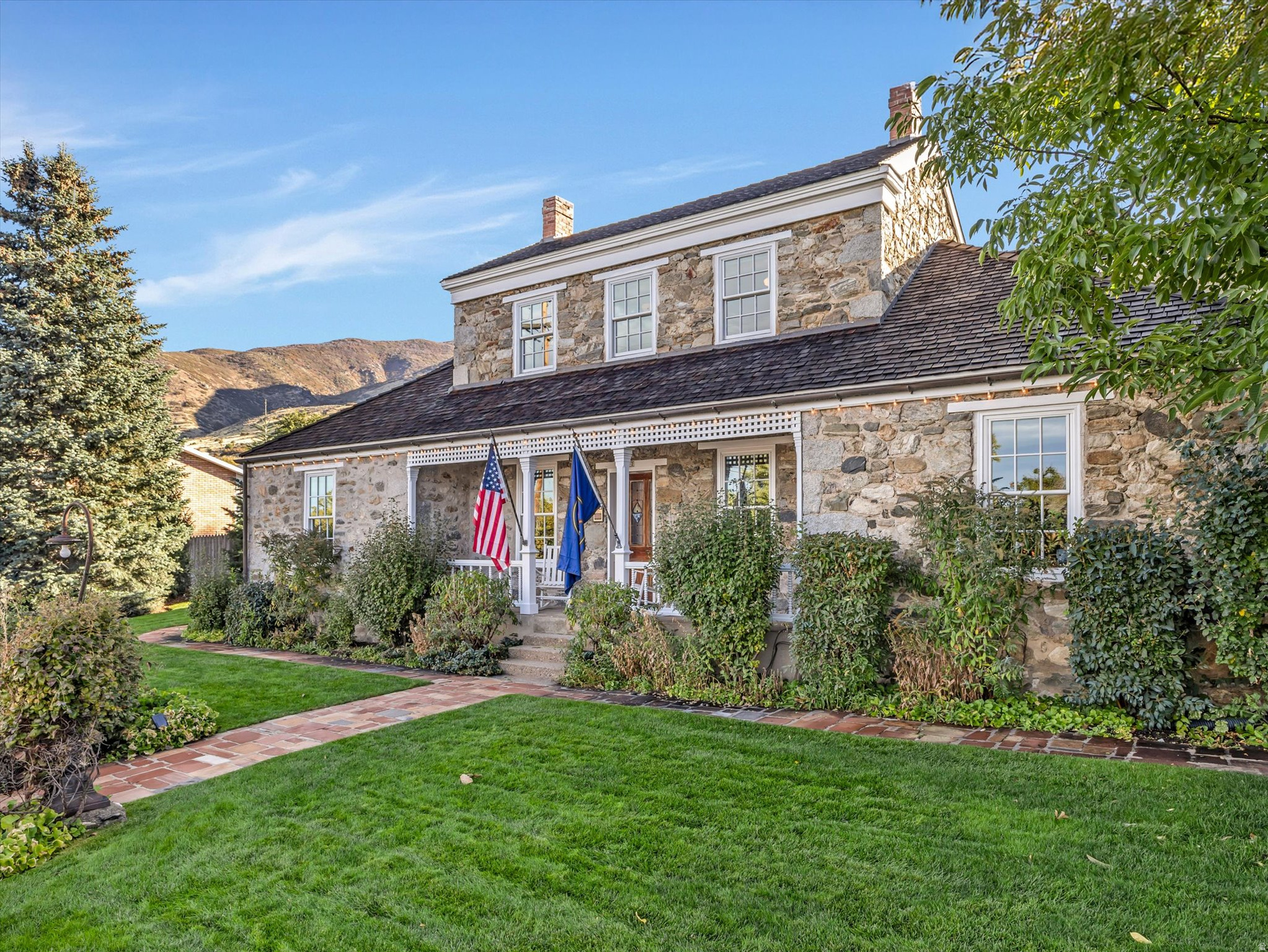 main property photo 1